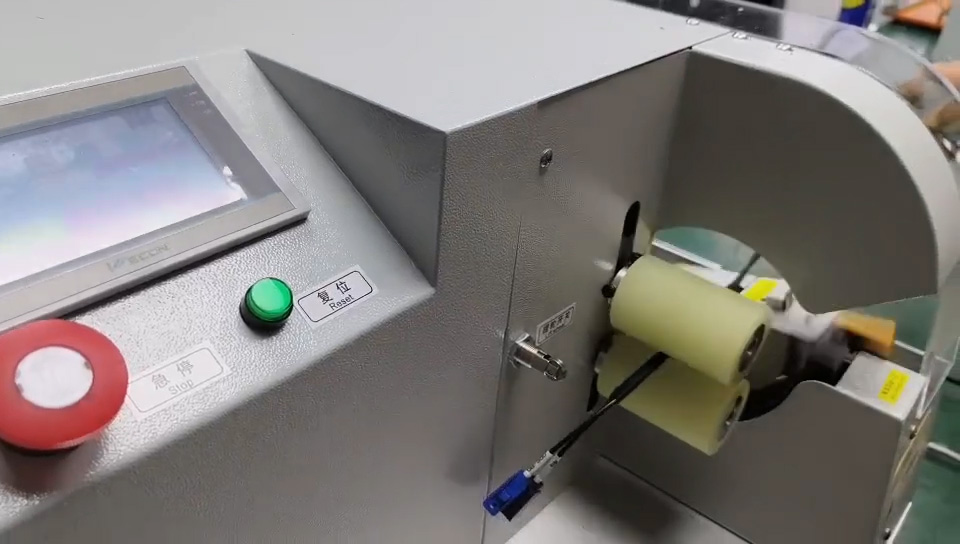 Intelligent dobbelt-lednings tapeviklemaskine - Synkron vikling af to ledninger