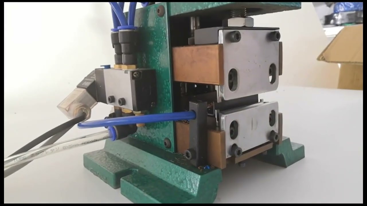 Lodret Pneumatisk Kabelafisoleringsmaskine - Stripper