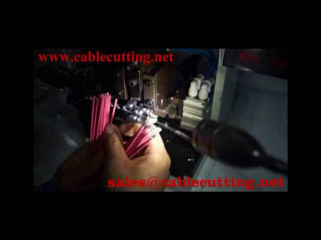 WPM-2008-A2: Halvautomatisk sidefodret afisolerings- og crimpemaskine