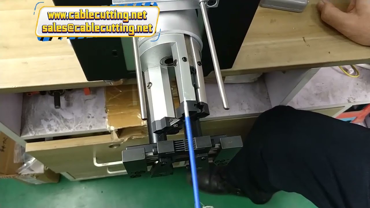Koaksialkabel Afisoleringsmaskine til Flerlags Afisolering af Triaxialkabel (1mm)