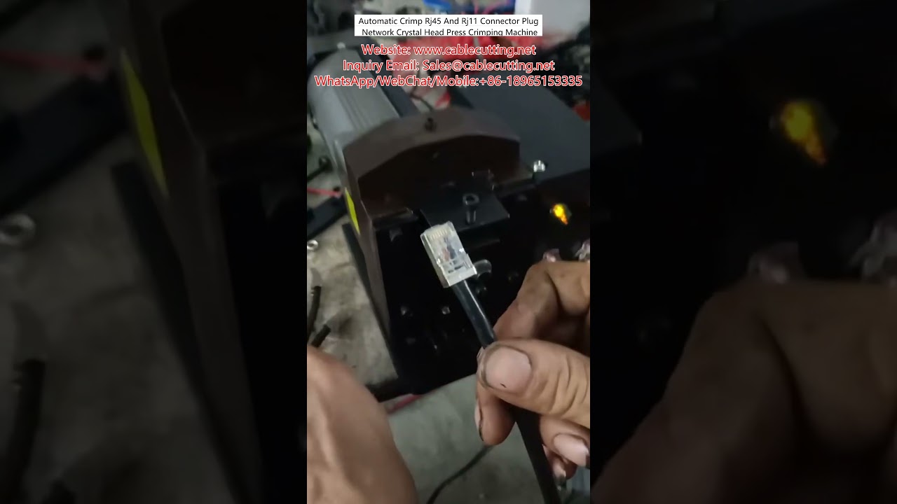 Automatisk pressekrimper til RJ45 og RJ11 netværksstik