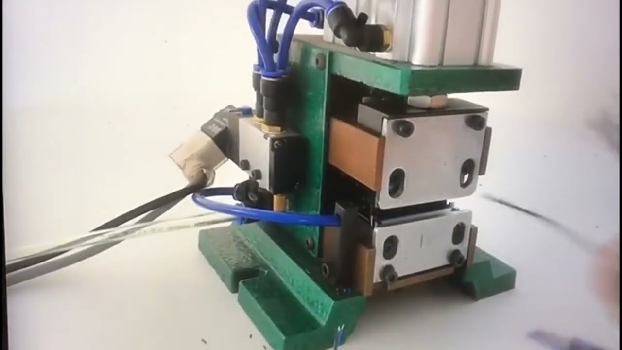Automatisk afisoleringsmaskine til flerkernet kabel - Pneumatisk afisoleringsmaskine