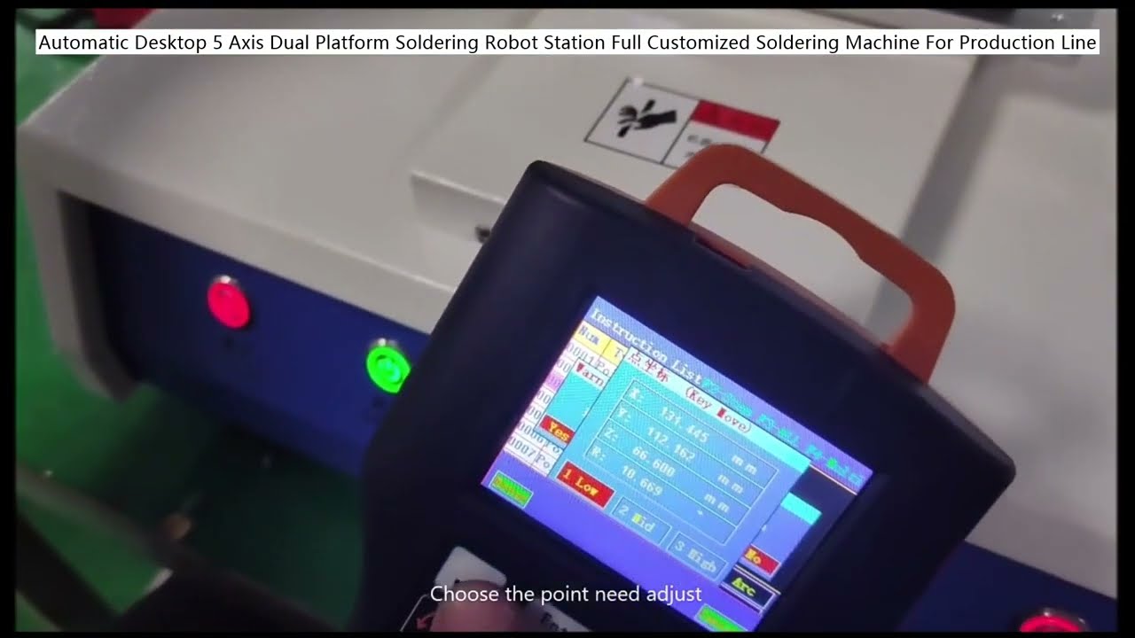 Fuldt tilpasset automatisk 5-akset dobbeltplatforms lodderobotstation til desktop