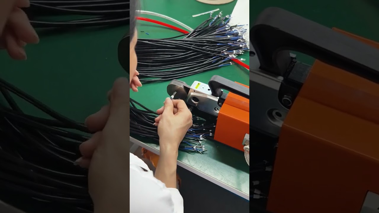 Effektiv rørterminalcrimpning 0,25-10 mm² – Firkantet eller Hex-crimp #fabrik #maskine