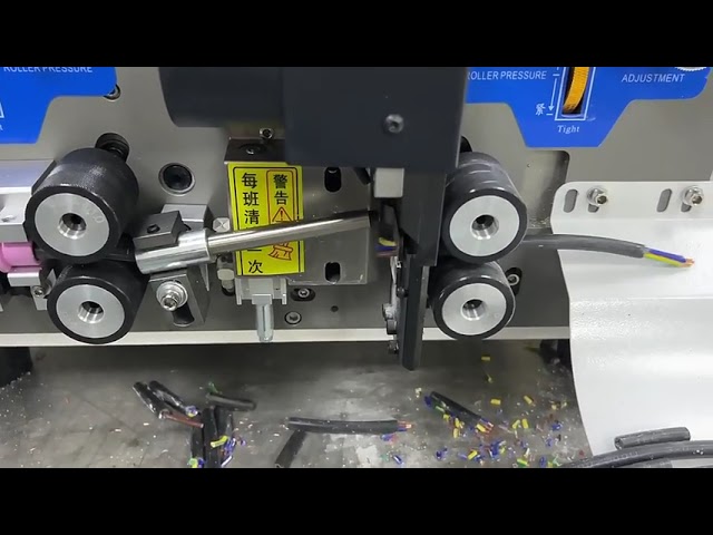 Automatisk afisoleringsmaskine til 8 ledninger – Effektiv kabelproduktion & skæring