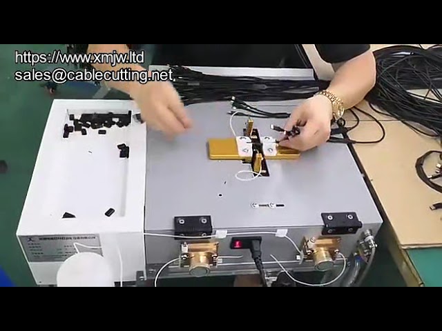 Automatisk USB-kabeldispenseringsskubber til USB-kabellinjer – Produktion af datakabler USB dobbelthoved