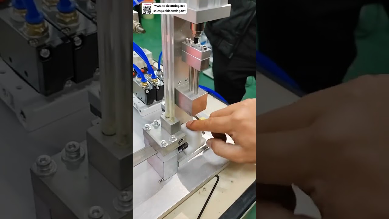 Universel automatisk prespasningsmaskine til magnetkerne samling - Shorts