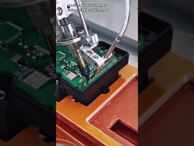 3-akset automatisk tinlodde maskine til PCB – SMD komponenter og LED montering