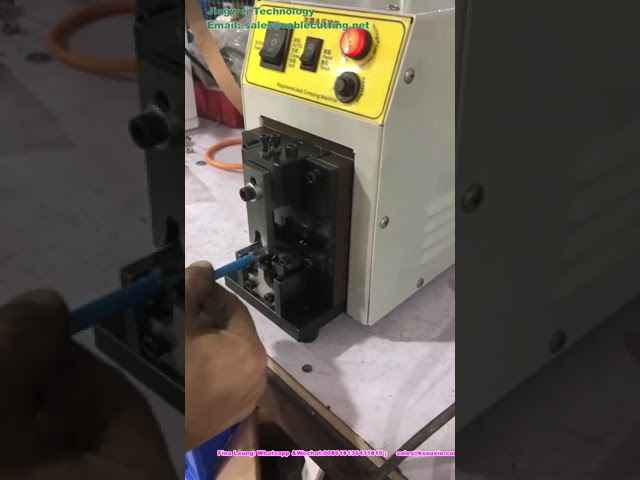 Professionel 2-port crimpemaskine til RJ45 og RJ11 stik – perfekt til netværks- og telefonkabler