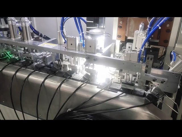 Fuldt automatisk krympemaskine til trebenede strømkabelstik – Fransk, BS & Amerikanske stik