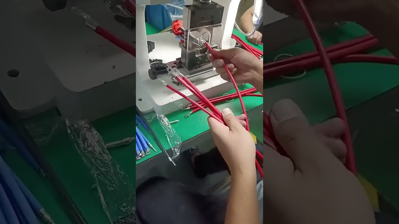Hydraulisk Kabelskomaskine: Krympning af Kobberterminaler – Ægte Video fra Kunde