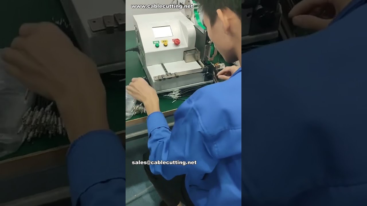 Automatisk tapning af koaksialkabel med PVC-tape (18 mm snitlængde) – Fabriksproduktion