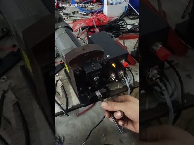 Professionelt RJ45 Crimp Værktøj til Ethernet Kabler - Samling og Stik