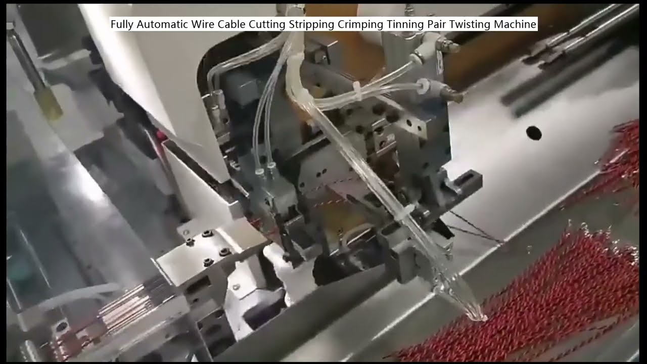 Fuldautomatisk maskine til skæring, afisolering, krympning, fortinning og par-snoning af ledninger