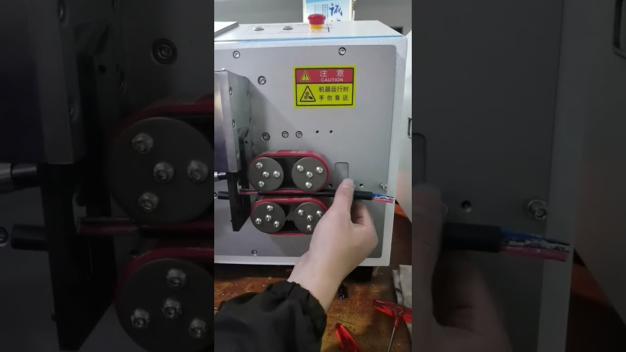 Stor kvadratisk computer wire afisoleringsmaskine - skærer 11mm ledning, kan afisolere kabler op til 12mm