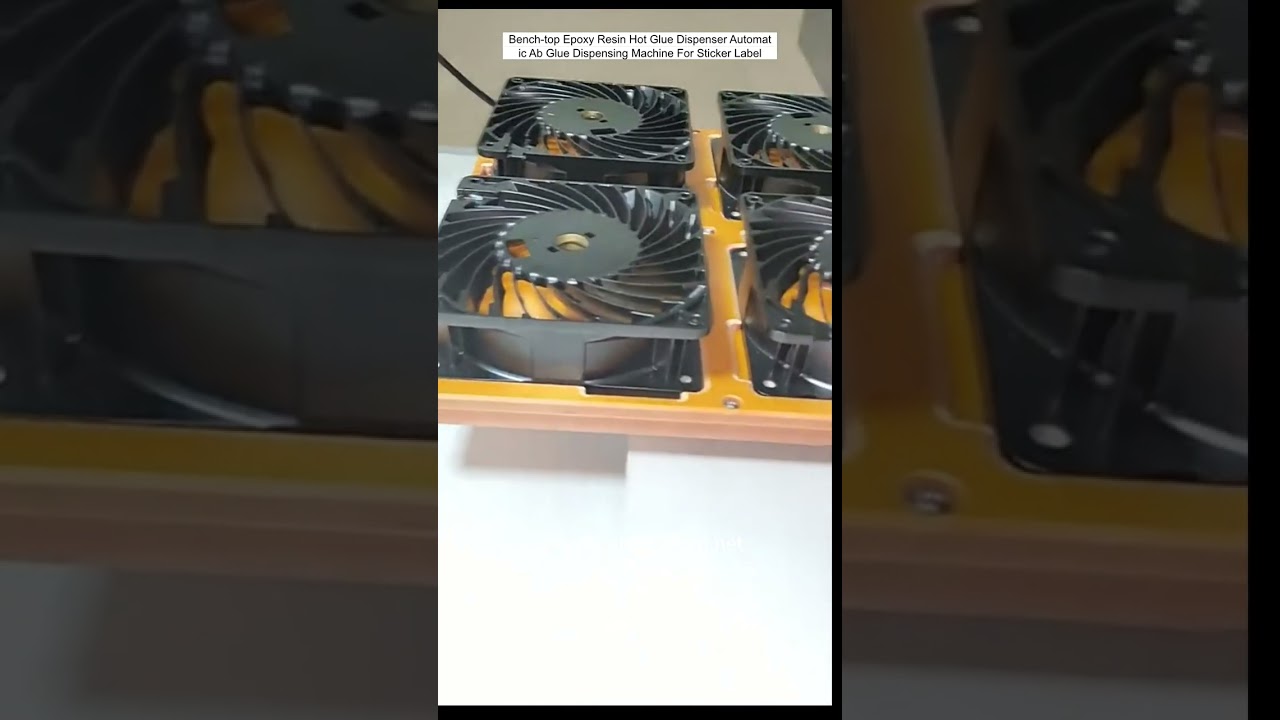 Automatisk limdispenser til bordplade: Epoxy & hotmelt til klistermærker