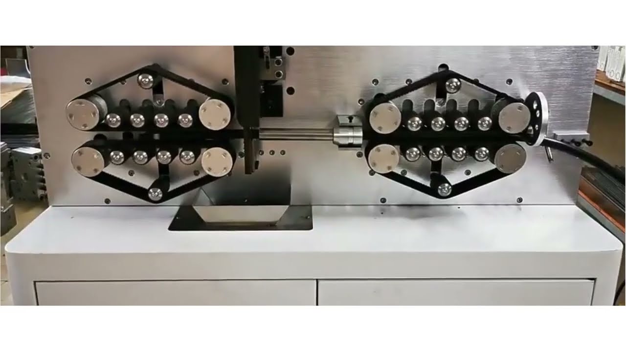 150mm² Trådskærings- og afisoleringsmaskine
