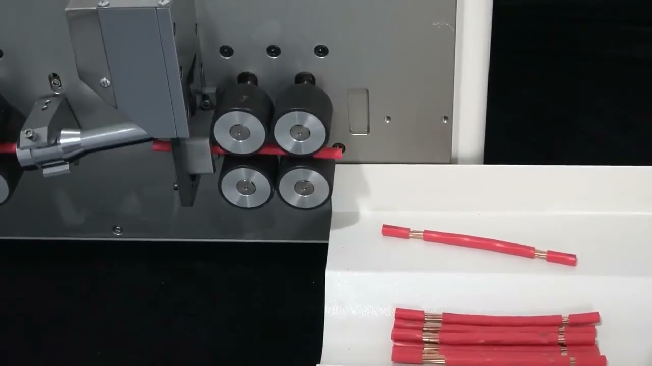 8-Hjuls Touch Screen Elektrisk Kabelafisolerings- og Skæremaskine til Enkeltleder 2,5-25 mm² og 4-35 mm²