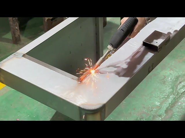 3-i-1 lasersvejsemaskine 1500W – Metallaser til effektiv produktion