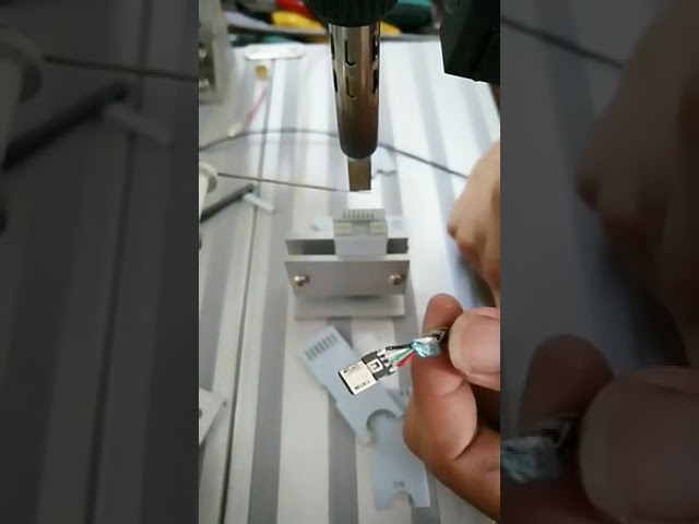 Præcis Type C kabel-svejsemaskine – Automatisk lodning af iPhone USB-A hoveder til DIY-projekter