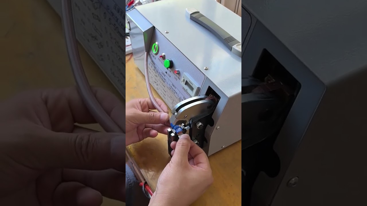 Effektiv presning af store forisolerede terminaler med elektrisk presseværktøj #factory #machine