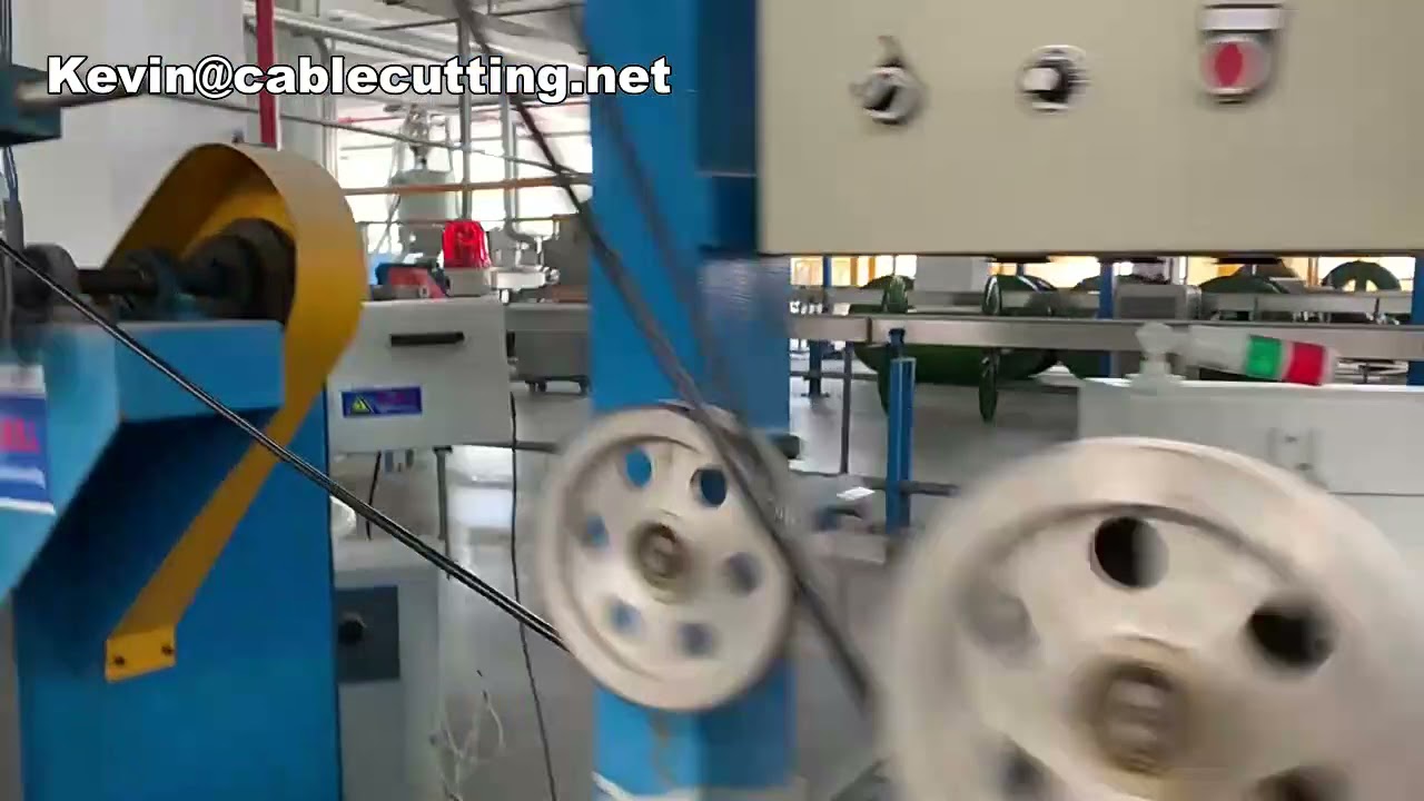Strømkabler C13 C14 C15 – Kraftige strømledninger til industri og automation