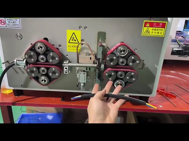 Automatisk afisoleringsmaskine til flerkernet kabler - Præcis skæring & stripping