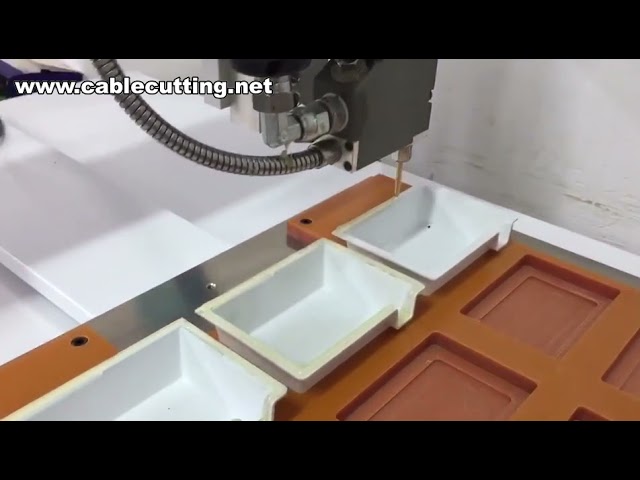 3-akset automatisk dispenseringsrobot - Fabriksdirekte salg af højkvalitets hot melt limdispenser