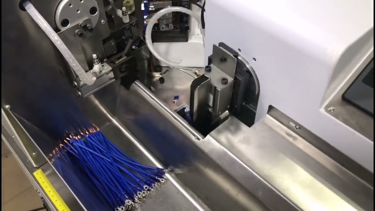 Fuldautomatisk koldpressemaskine til præisolerede terminalforbindelser – ideel til fordelingsbokse