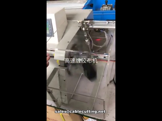 Automatisk flertrådet wireviklings- og tapemaskine med beskyttelsesdæksel